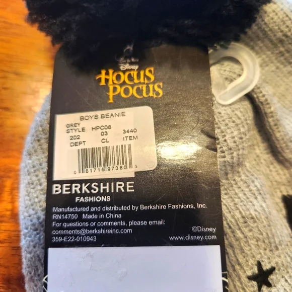 Disney Hocus Pocus Beanie Winter Hat - Picture 3 of 7